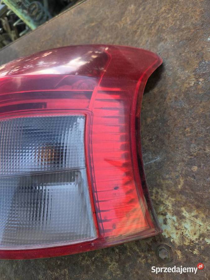 Lampy tylne Toyota Yaris 2 osobowe Łagów