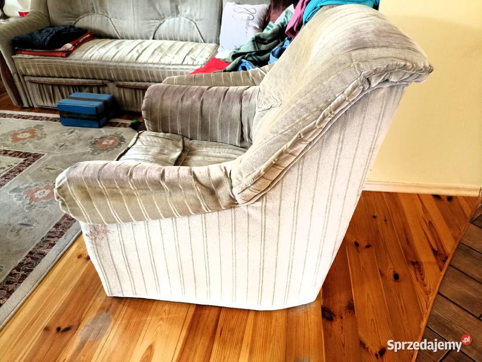 Fotele tapicerowane używane zielone 2 sztuki