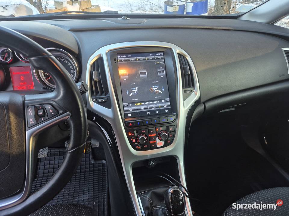 Opel Astra Sports Tourer 16T 180 Nowy rozrząd i Skierniewice