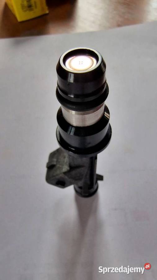 Wtryskiwacz Opel 817402 GM komplet Parczew sprzedam