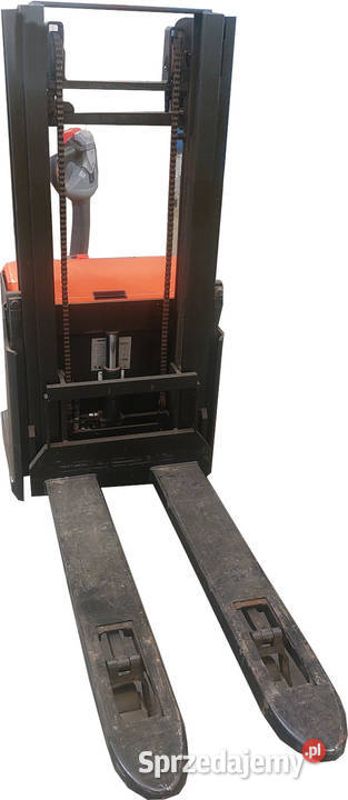 Toyota SWE200D paleciak elektryczny z masztem Opalenica