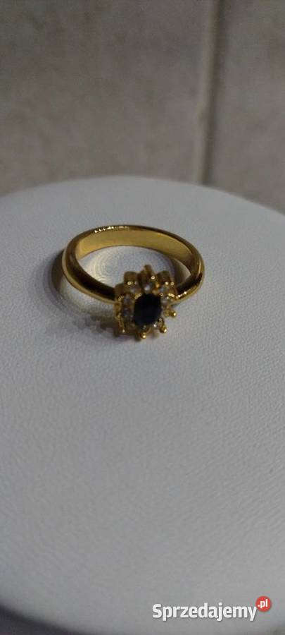 Pierścionek z cyrkoniami Lublin