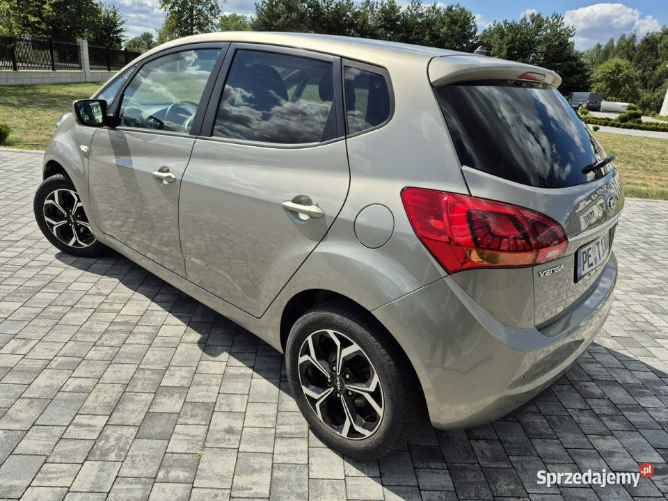Kia Venga kamera xenon navigacja LIFT bez Drelów sprzedam