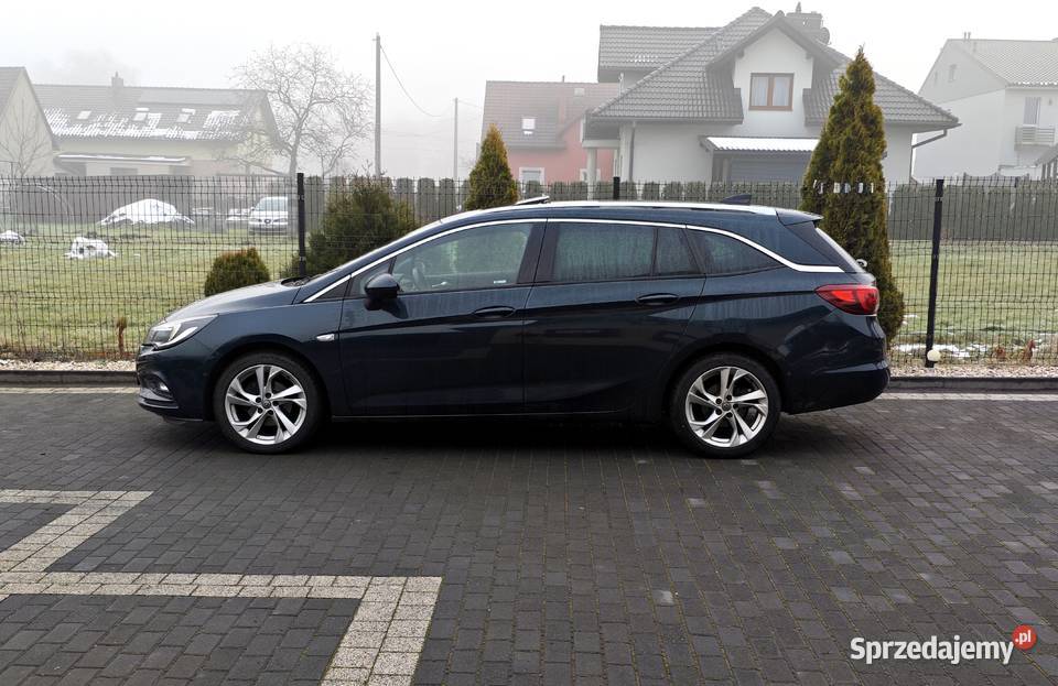 Opel Astra Sports Tourer 14 Turbo benzyna PEŁNE Wola