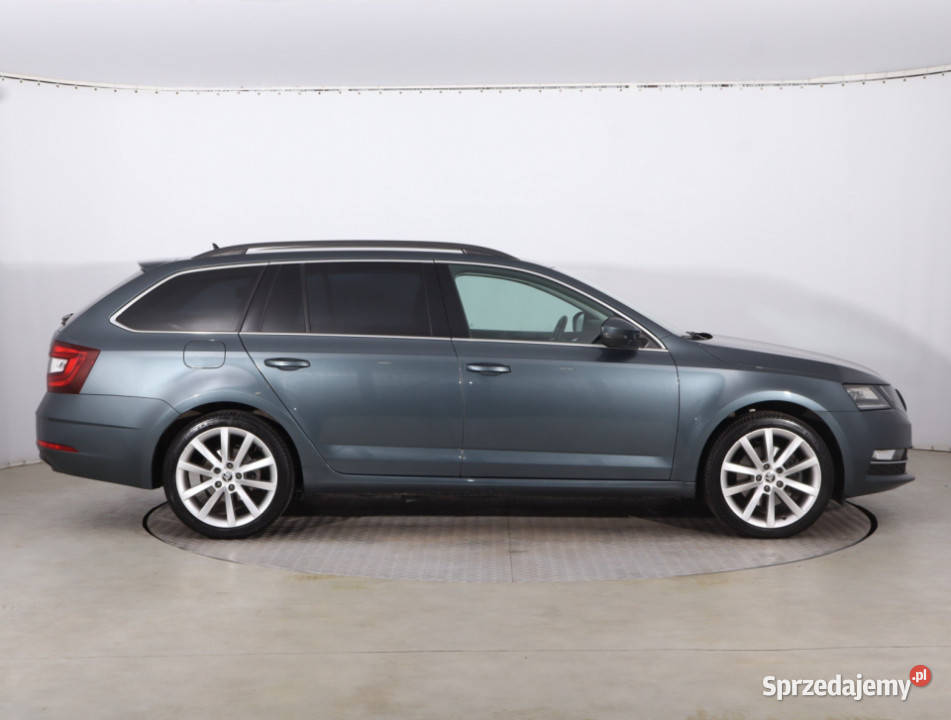 Skoda Octavia 20 TSI gniazdo USB