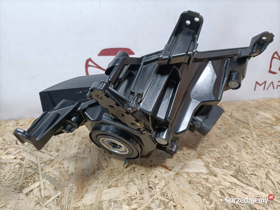 KIA CEED III LIFT 18 HALOGEN LED LEWY PRZÓD Pleszew