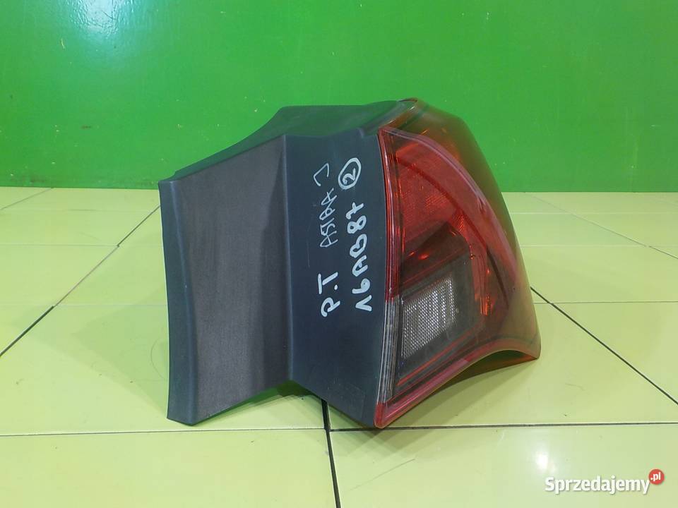 OPEL ASTRA J IV GTC 14 B HB 3D 12r lampa prawa Lampy tylne mazowieckie Suków