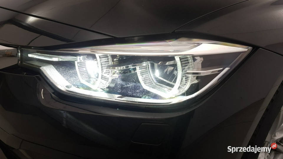BMW 318 318d Advantage Z Polskiego Salonu wielofunkcyjna kierownica Warszawa