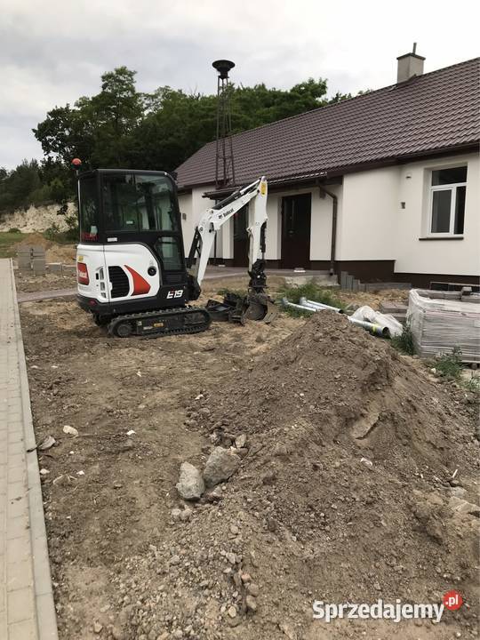 Usługi minikoparką Bobcat E19 Wykopy, roboty ziemne Bałtów