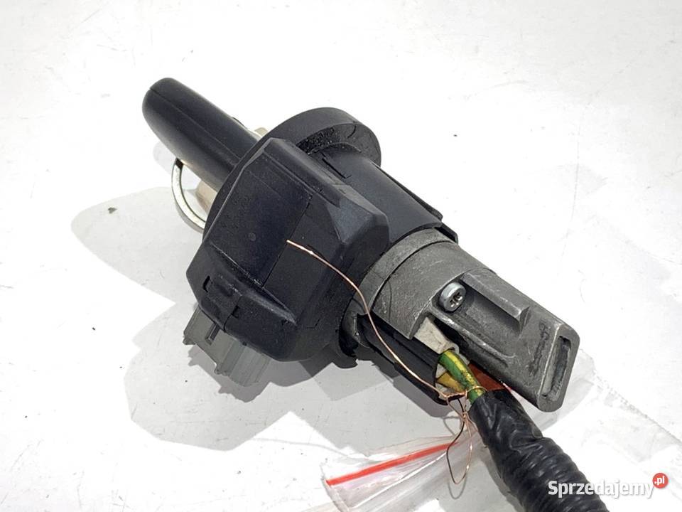 STACYJKA RENAULT TRAFIC II 19 82 KLUCZYK osobowe sprzedam