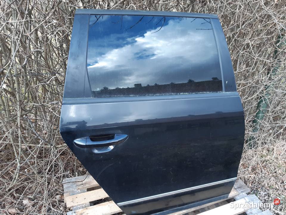 Passat b6 kombi drzwi prawe tył