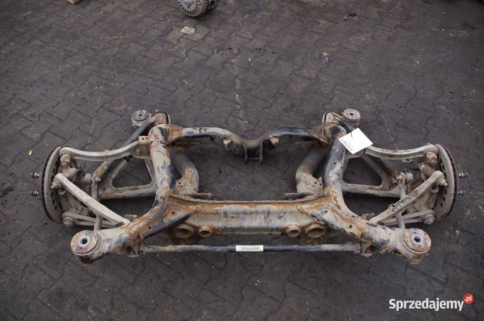 BELKA SANKI TYŁ PORSCHE CAYENNE I LIFT osobowe Lipno