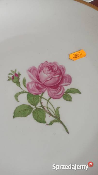 Patera z bordową różą
Na białej porcelanieSyg Gdańsk