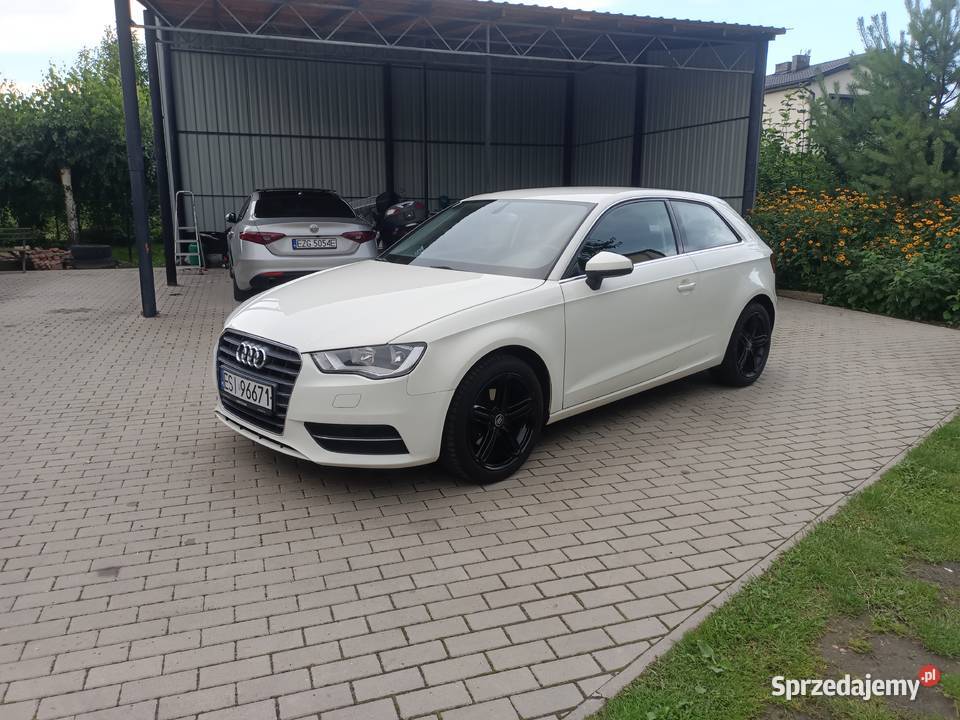 A3 8v benzyna 14 super stan Głowno