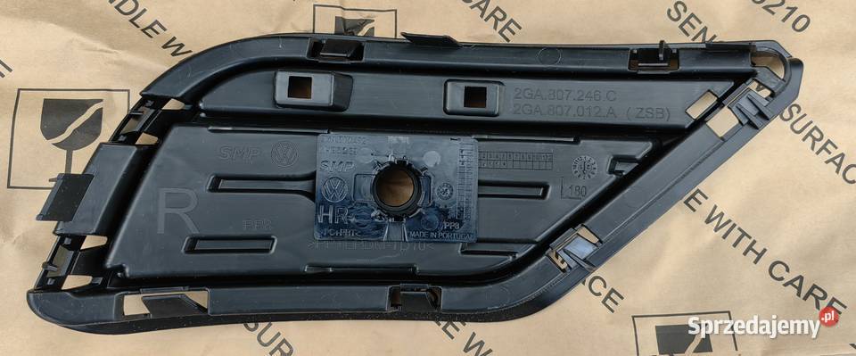2GA807246C 2GA807012A VW TRoc prawa część osł Rożnów