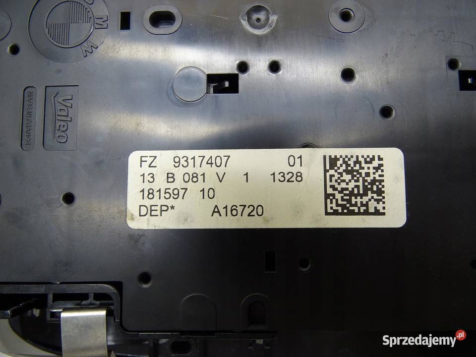 LAMPA OŚWIETLENIE KABINY PODSUFITKI BMW F30 F31 Lampy przednie
