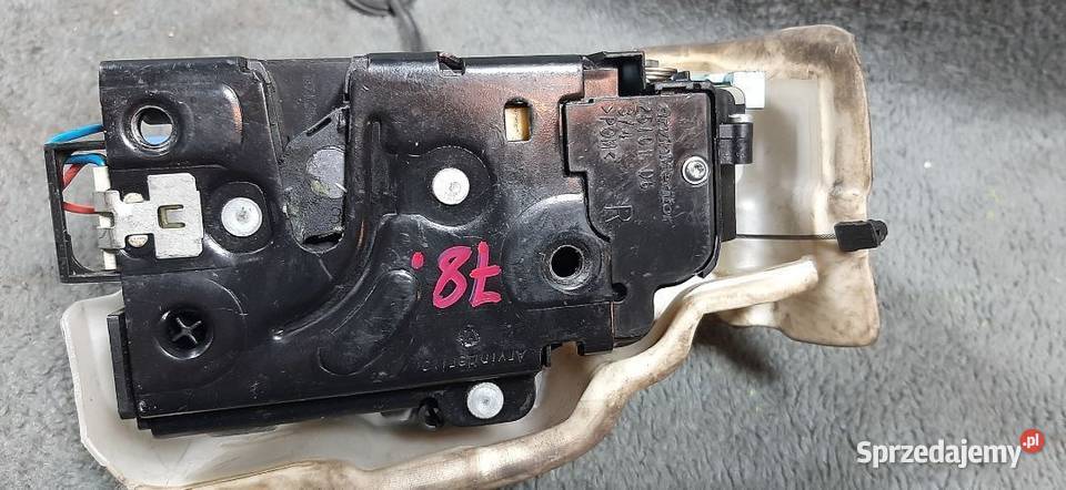 Mechanizm zamka zamek drzwi VW Caddy III Prawy Włoszczowa sprzedam