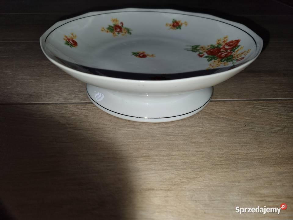 Patera na nózce na owoce słodycze