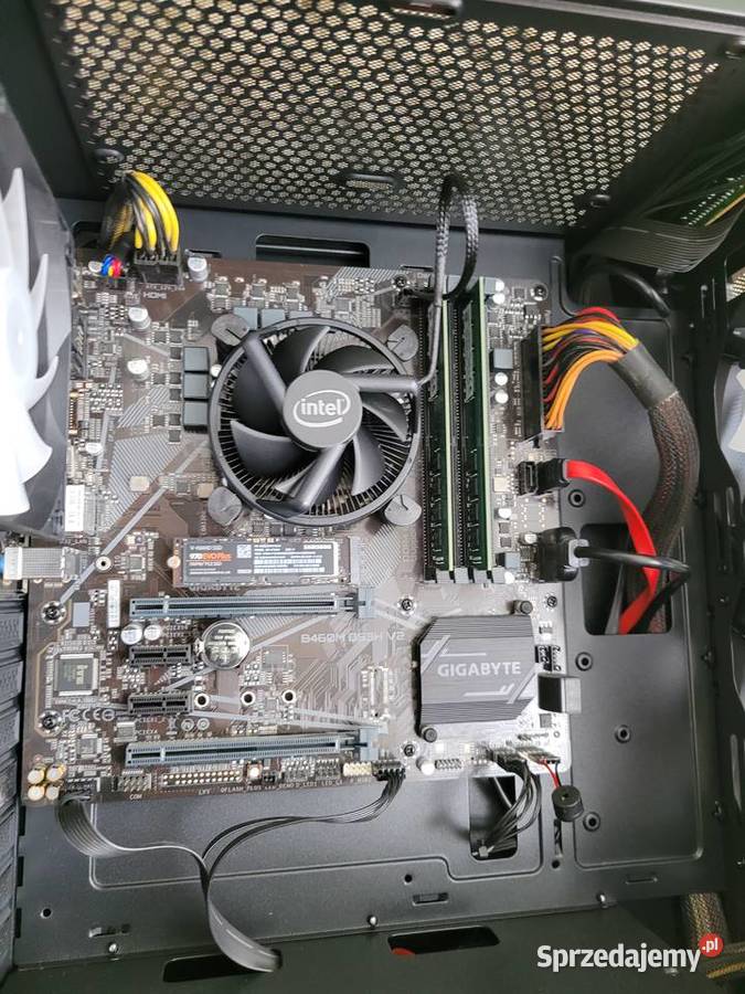 Komputer gamingowy i7 10700 Gigabyte B460M SSD Sandomierz sprzedam