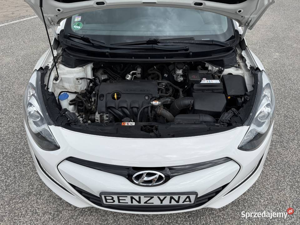Hyundai i30 14 BENZYNA Klimatyzacja Nawigacja manualna Konin