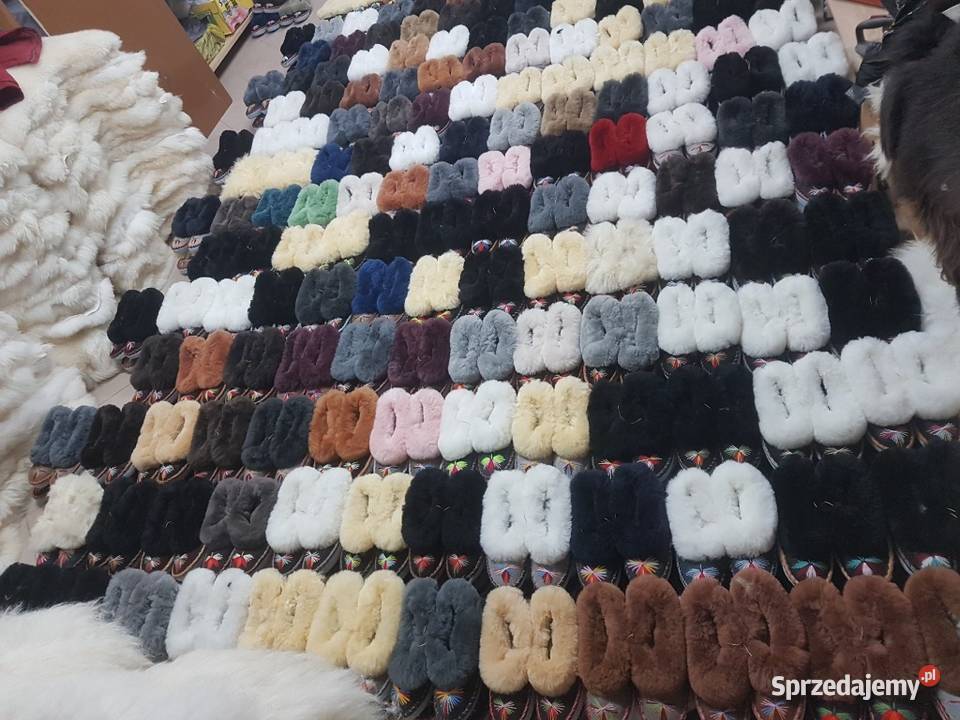 PANTOFLE BAMBOSZE KAPCIE ZAKOPIANKI KOŻUCHOWE Dywany Zakopane