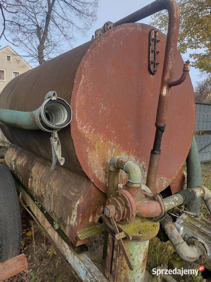 Sprzedam beczkowóz 2500 litrów sprzedam