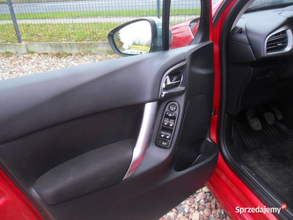 Citroen z szybą panoramiczną