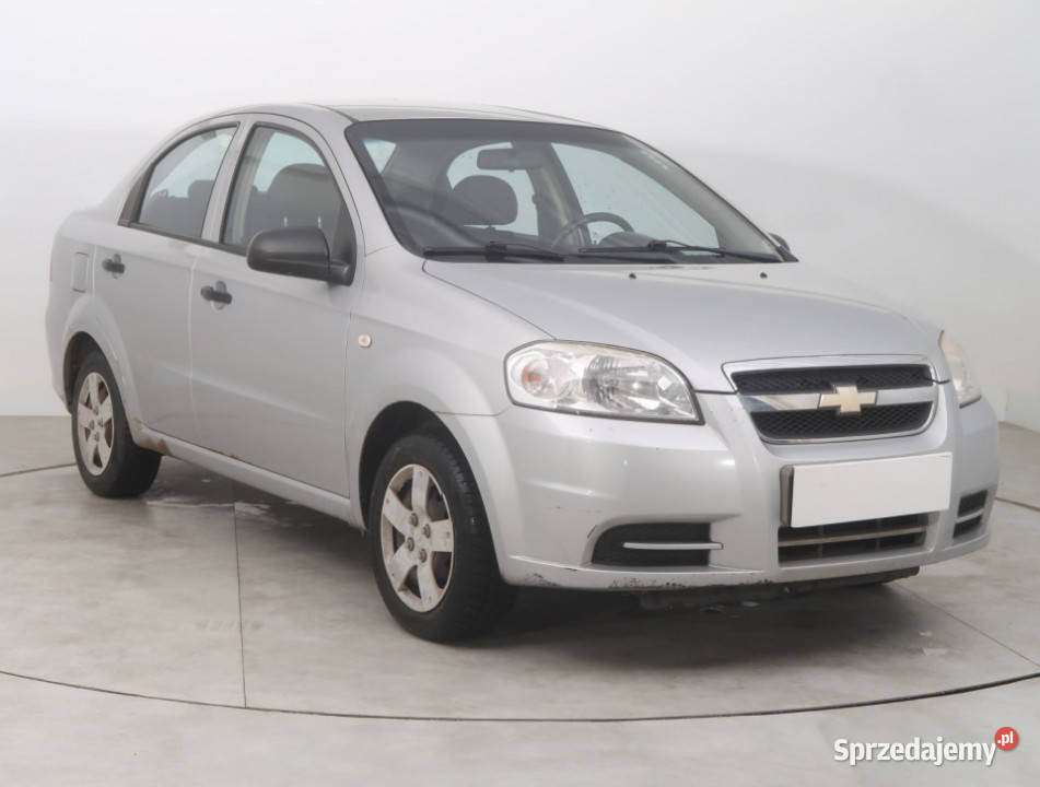 Chevrolet Aveo 12 i