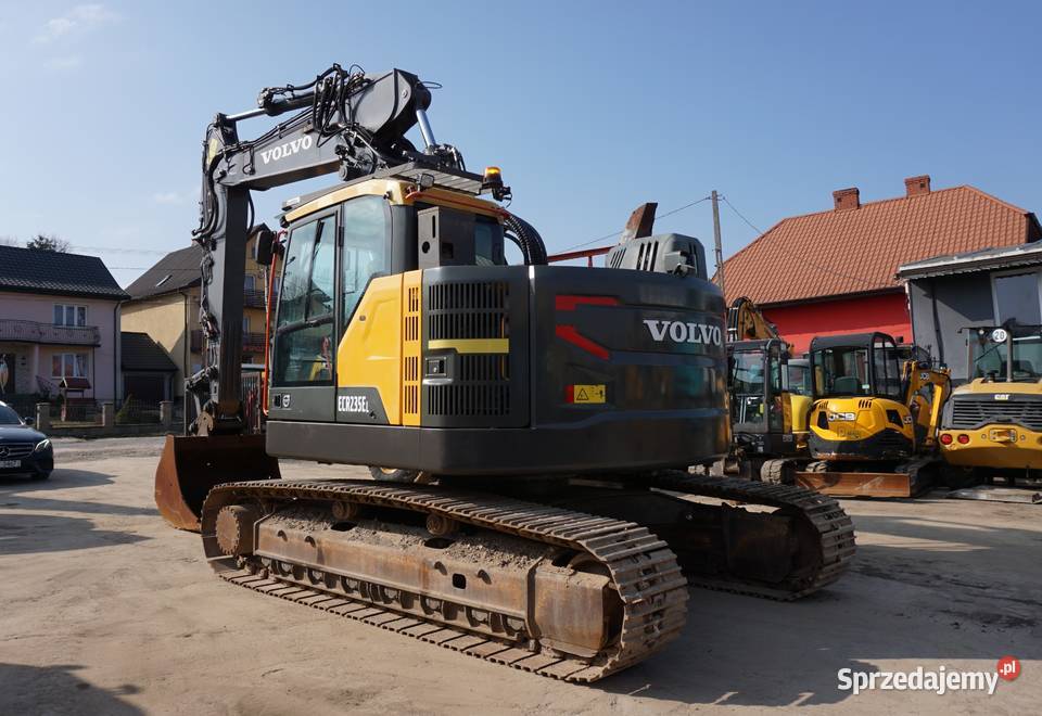 Koparka gąsienicowa Volvo EC 235L 2016 nie Jeziorko