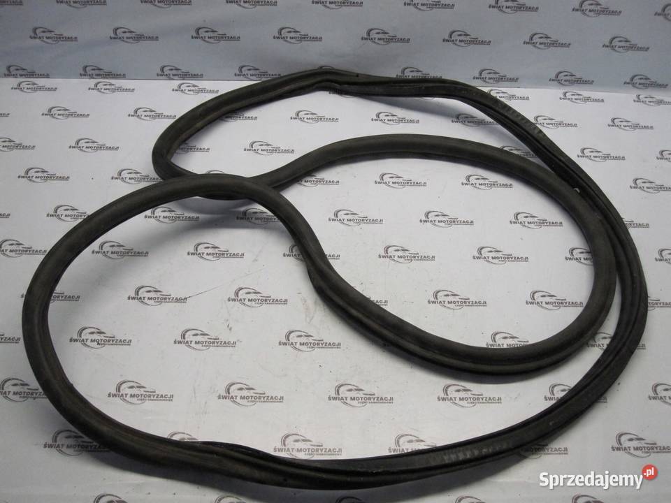 AUDI A4 B7 SLINE 07r uszczelka klapa tył