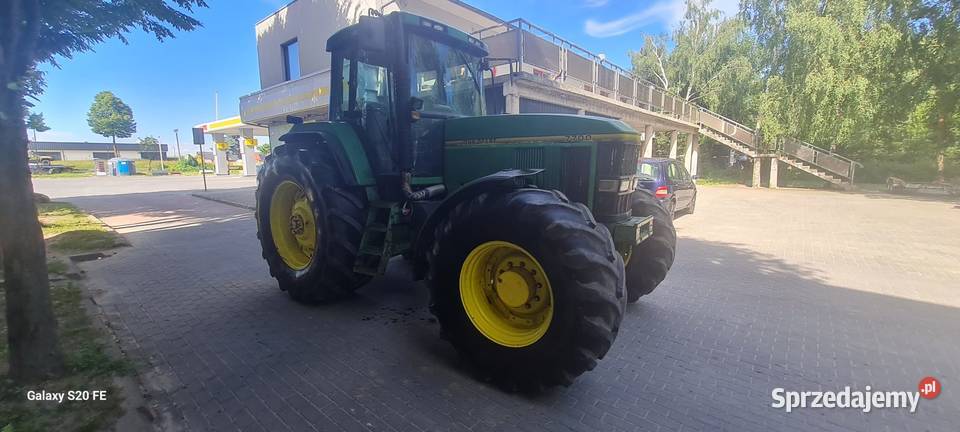 JOHN DEERE