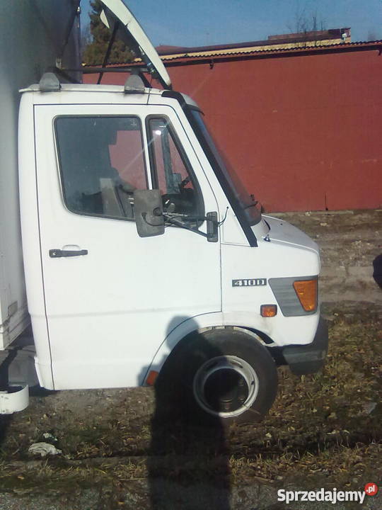 mercedes 410 29D KONTENER127 182 przebiegu Mercedes-Benz Lublin