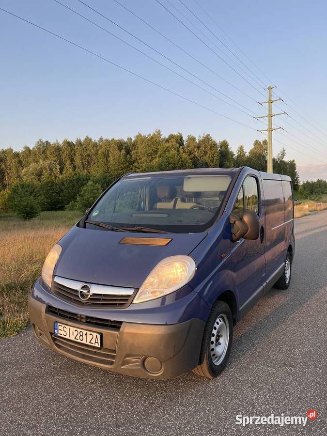 Opel Vivaro I 2009 20 CDTI 90 niski przebieg manualna