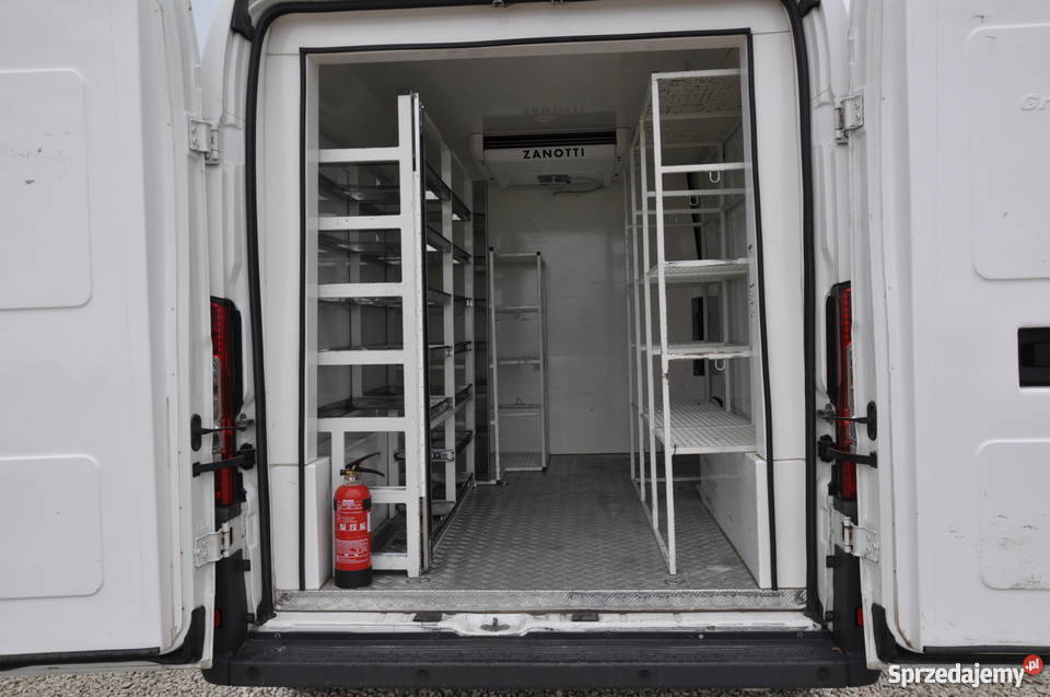 Regały półki do samochodu chłodnia świętokrzyskie Morawica