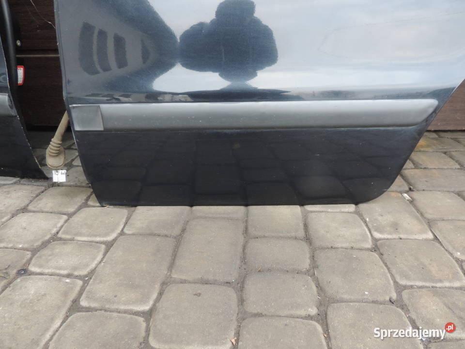 VOLVO S40 I DRZWI LEWE TYLNE TYŁ 33222 Rok produkcji 1999 Motoryzacja Nowy Sącz