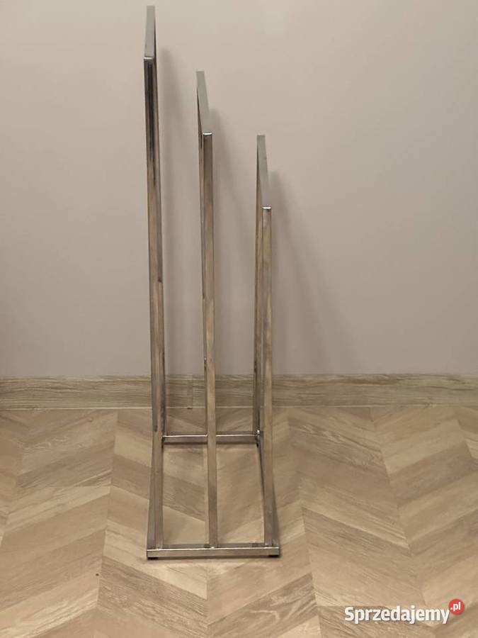 Stojak ma ręczniki trzy poziomy TIRE chrom