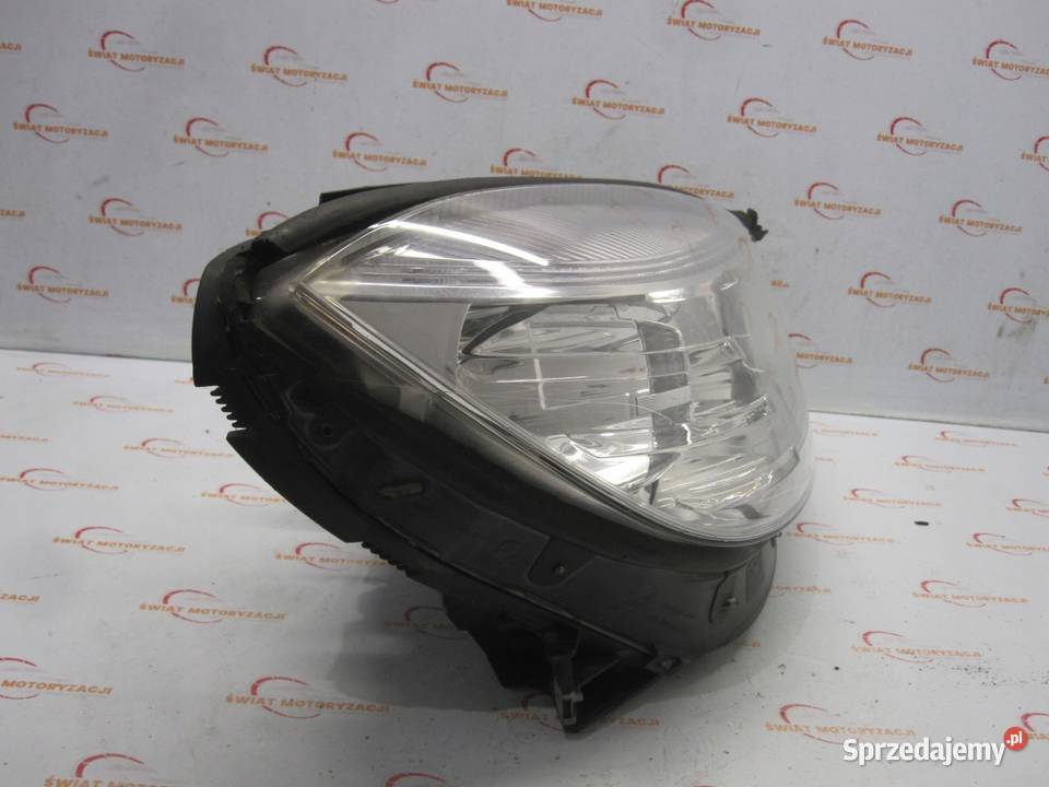 MERCEDES C KLASA S204 W204 10r Lampa prawy przód Kielce sprzedam