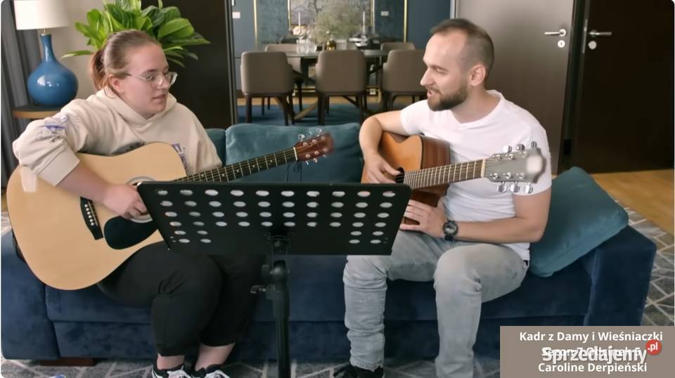 Lekcje gry na gitarzeukulele początkujacych i