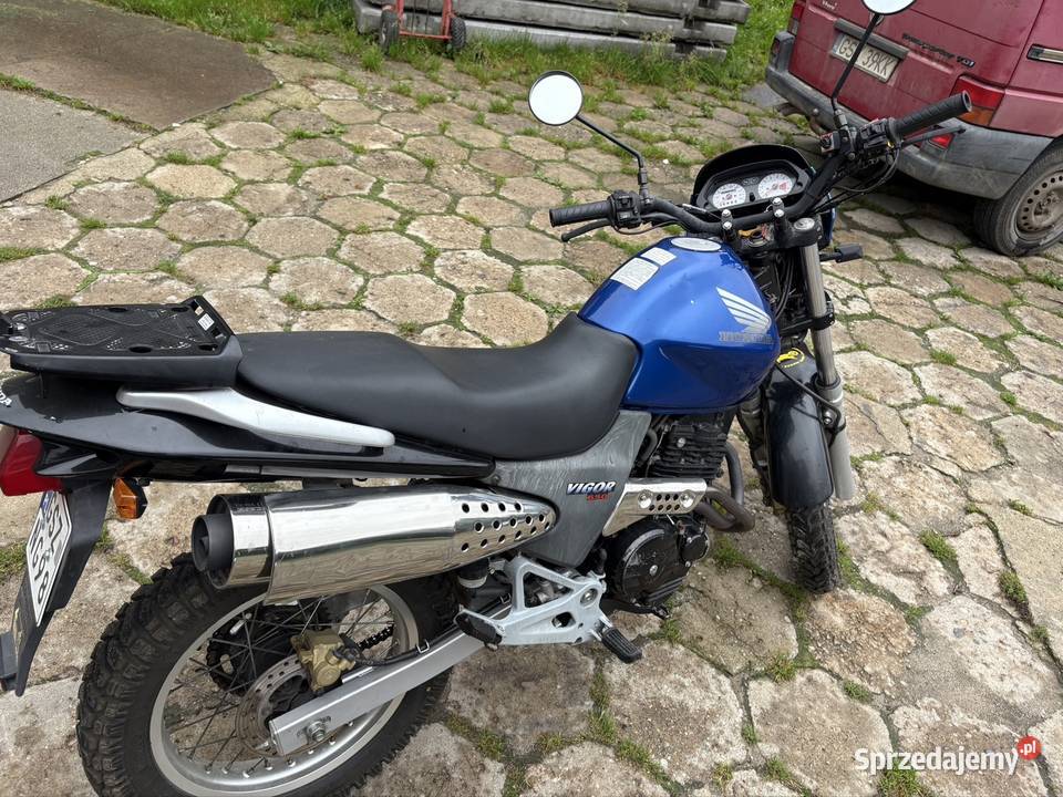 Honda Vigor 650cm3 Bągart