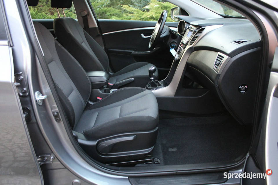 Hyundai i30 Benzyna 97 Niski Przebieg II 2012 światła do jazdy dziennej Lubań