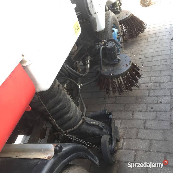 Scrab zamiatarka Uliczno chodnikowa 2400cm3 Motoryzacja sprzedam