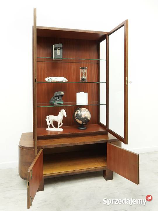 Zabytkowa witryna z lat 30tych w stylu art deco