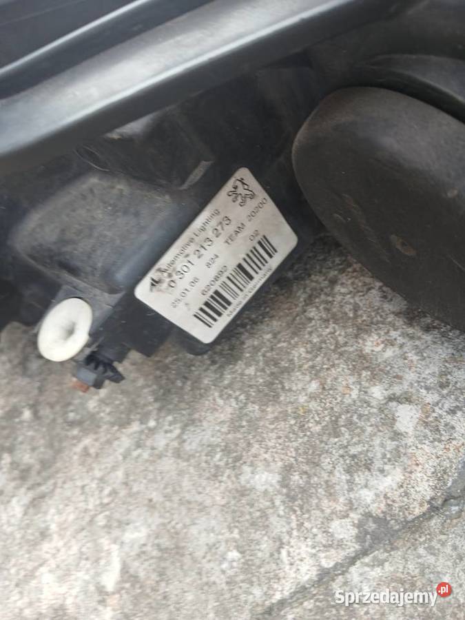 Lampa lewa przód Peugeot 407 Xenon EU 0301213273