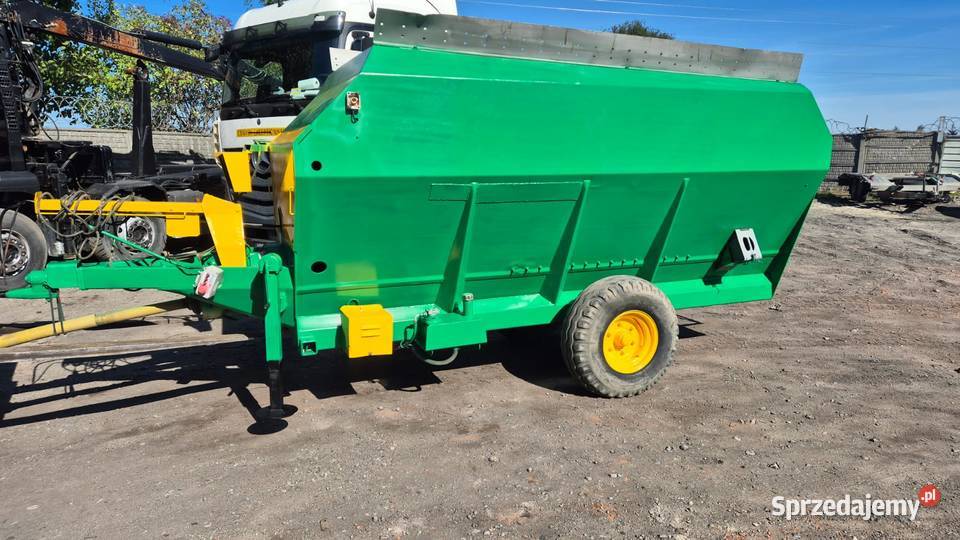 Przyczepa paszowóz mieszalnik pasz MARMIX super Pleszew
