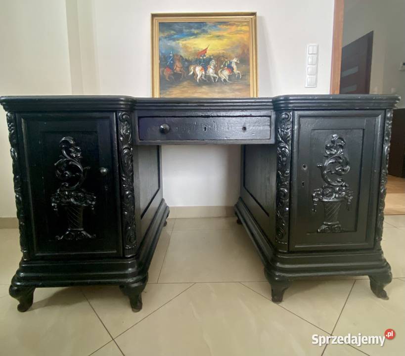 Piękne antyczne biurko idealne do kancelarii