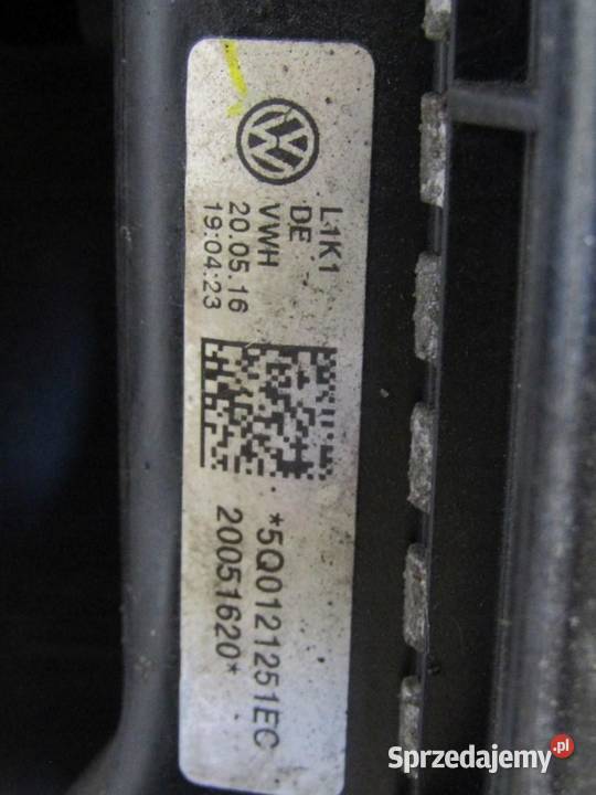PAS PRZEDNI CHŁODNICE 16 TDI SKODA OCTAVIA III