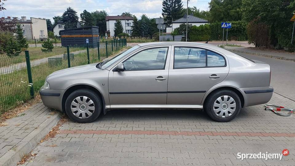 SKODA Octavia Tour 16 MPi wspomaganie kierownicy Brwinów