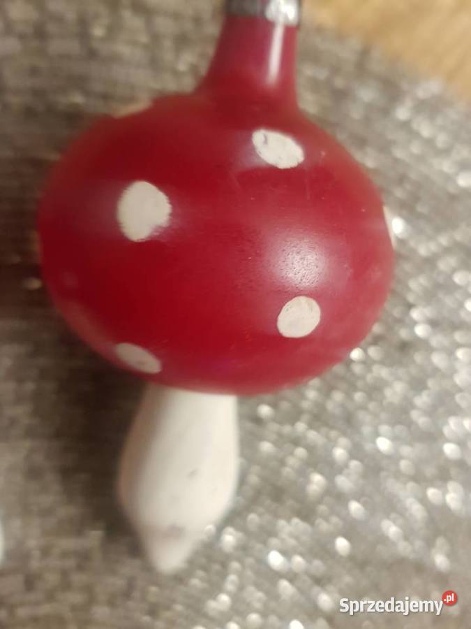 Bombki PRL grzybki odcienie czerwieni śląskie Bieruń