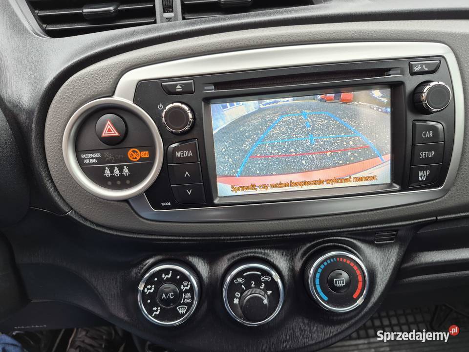Toyota Yaris 13benz kamera Panorama Bezwypadkowy gniazdo USB Mogilno