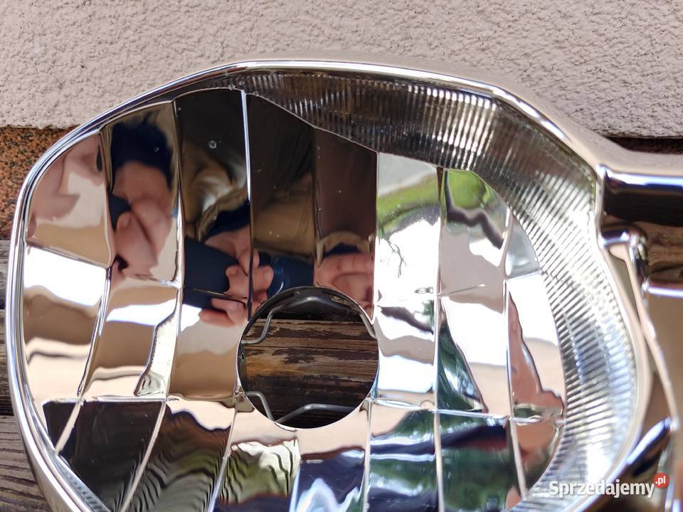 Odbłyśnik lampy reflektora Triumph Tiger 800 lubelskie